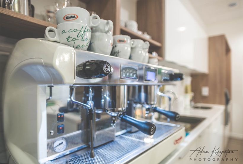 Realizacja projektu wnętrz kawiarni COFFEE NO 1 w Gliwicach img9